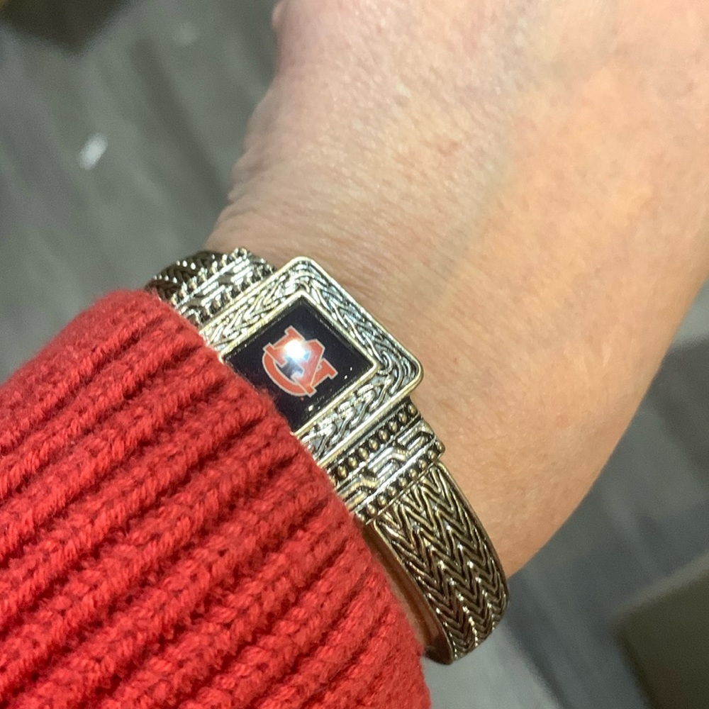 Beautiful bracelet, stretch